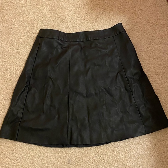 Hollister Leather Miniskirt - Picture 4 of 5